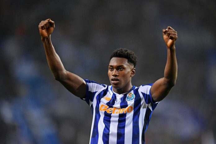 Samu Aghehowa Football Player