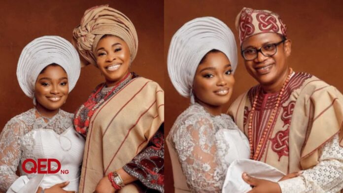 Tope Alabi With Grandchild