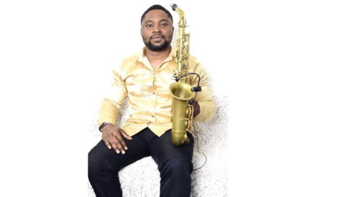 Gospel Saxophonist Seunzzy Sax