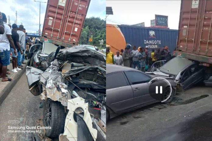 Lastma Rescue Truck, Overturned Container Truck