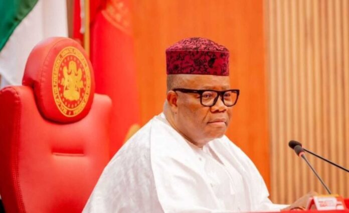 Senate President Akpabio And Senator Moro Debating