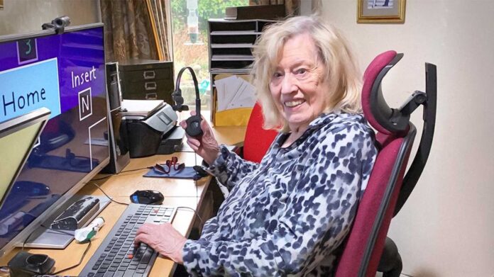 Dr Danielle Verity Nhs Psychologist With Visual Impairment