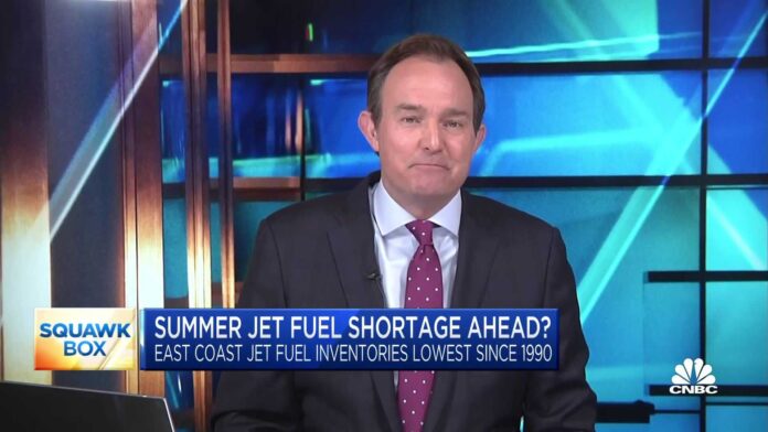 Vietnam Airlines Jet Fuel Shortage Crisis