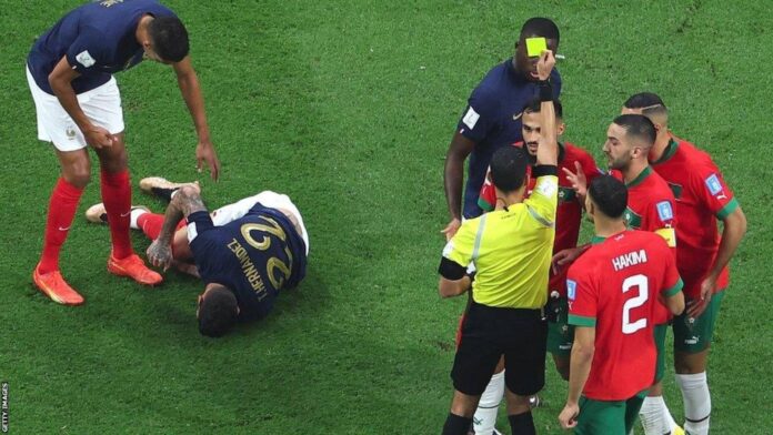 Al Ahly Players Protest Referee Mahmoud Wafa