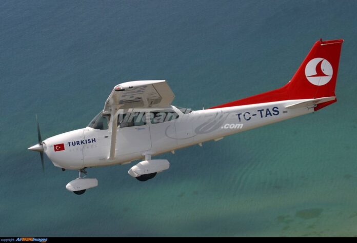 Cessna Skyhawk Turkish Airlines Flight Academy