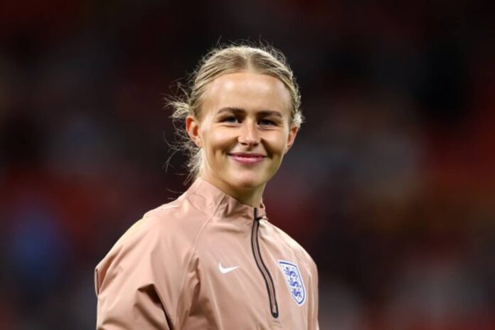 England Goalkeeper Hannah Hampton Saves Against Iceland