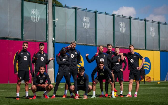 Fc Barcelona Squad Training For Atletico Madrid Match