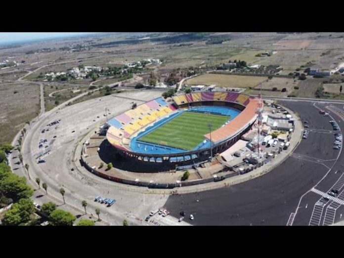 Fiorentina Vs Lecce Serie A Football Match Stadio Via Del Mare