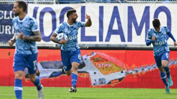 Genoa Vs Como Serie A 2025