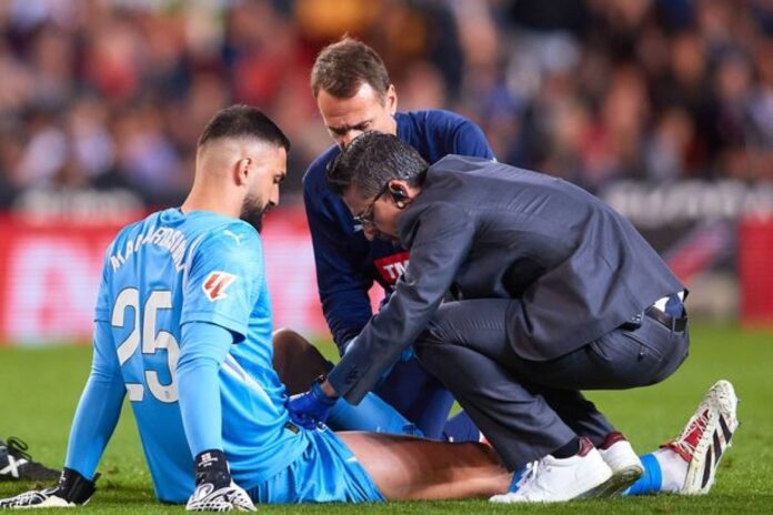 Giorgi Mamardashvili Liverpool Injury Everton Match