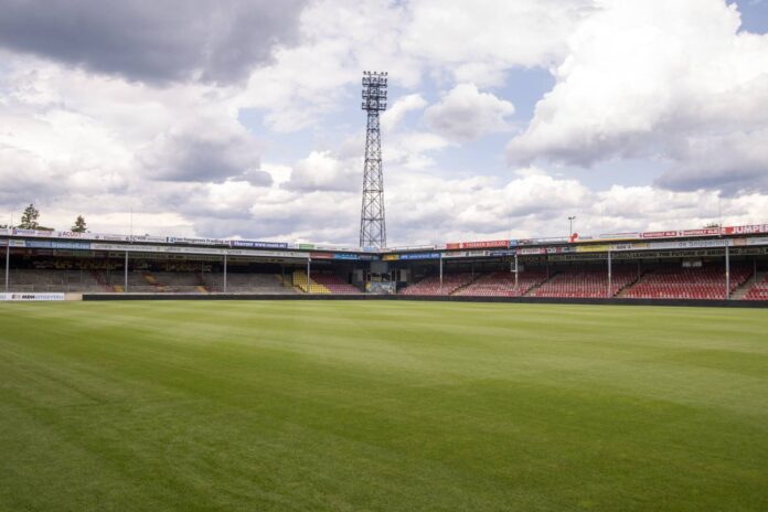 Go Ahead Eagles Pec Zwolle Fans Trouble
