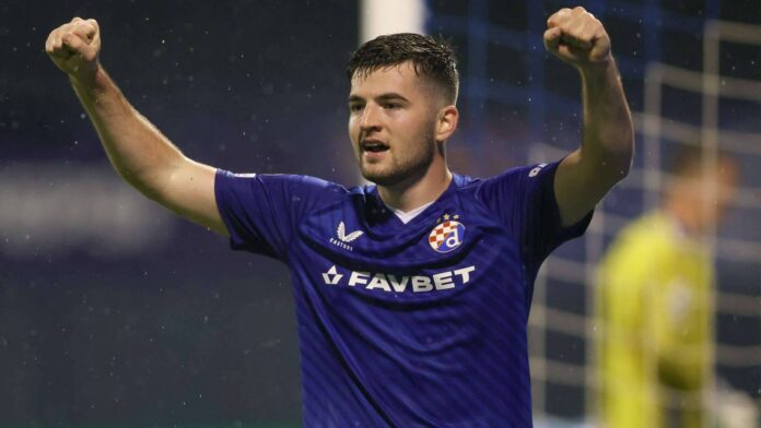 Martin Baturina Como Serie A Midfielder