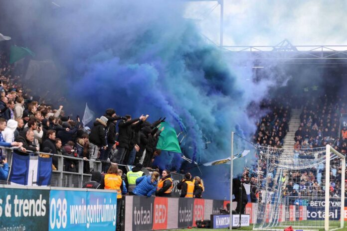 Pec Zwolle Fans Face Coverings De Adelaarshorst
