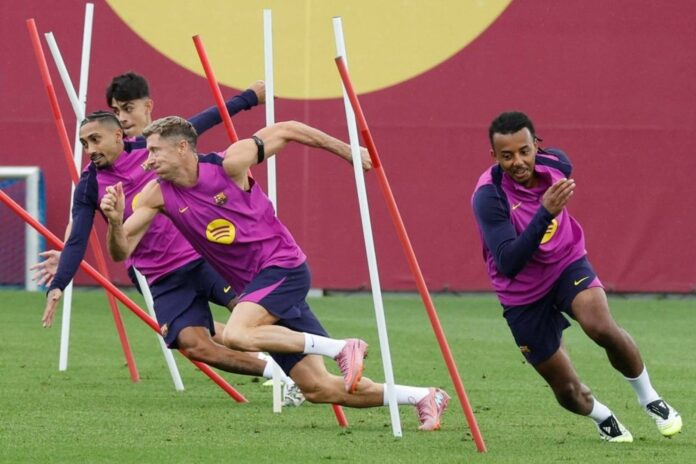 Raphinha Barcelona Training Return