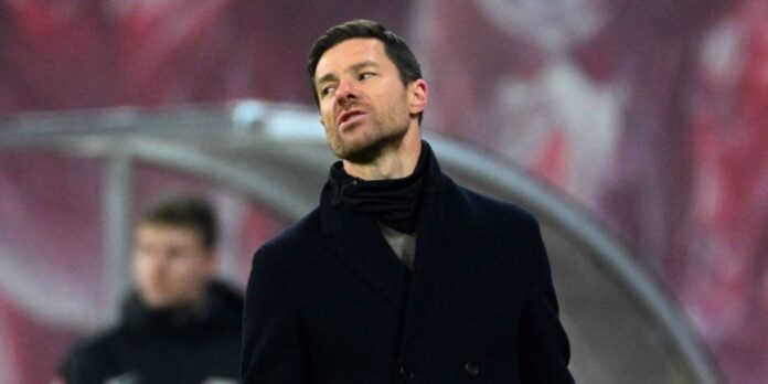 Xabi Alonso Chelsea Manager Joe Cole